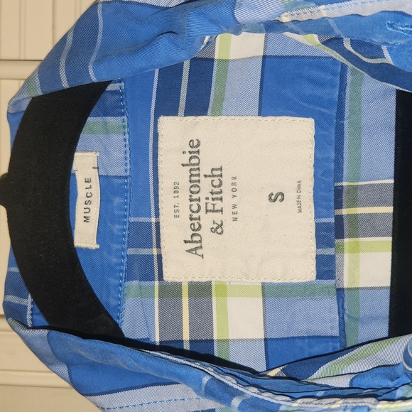 ABERCROMBIE & FITCH MEN'S BUTTON DOWN SHIRT - Picture 5 of 6